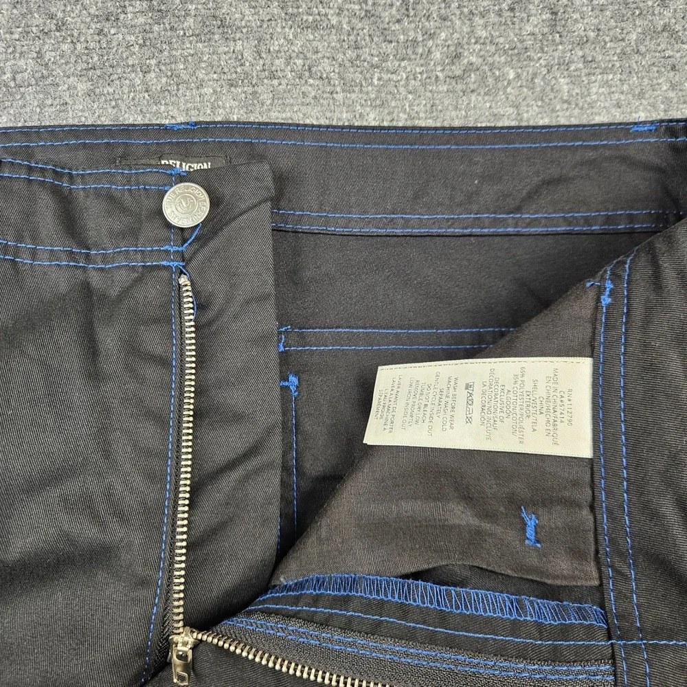 True Religion Mens Jet Black Blue Contrast Stitch Cargo Pants 108335 Size 36 NWT